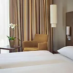 Intercityhotel 4*