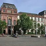 Hotell Intercityhotel Darmstadt