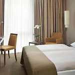Hotell Intercityhotel 4*