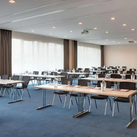 Ξενοδοχείο Intercityhotel 4*