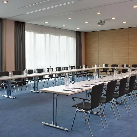 Intercityhotel 4* Ντάρμσταντ