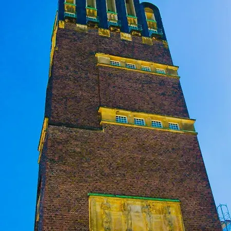 Ξενοδοχείο Intercityhotel 4*