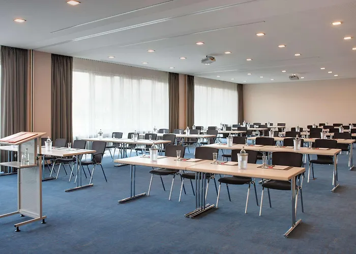 Hotel Intercityhotel 4*